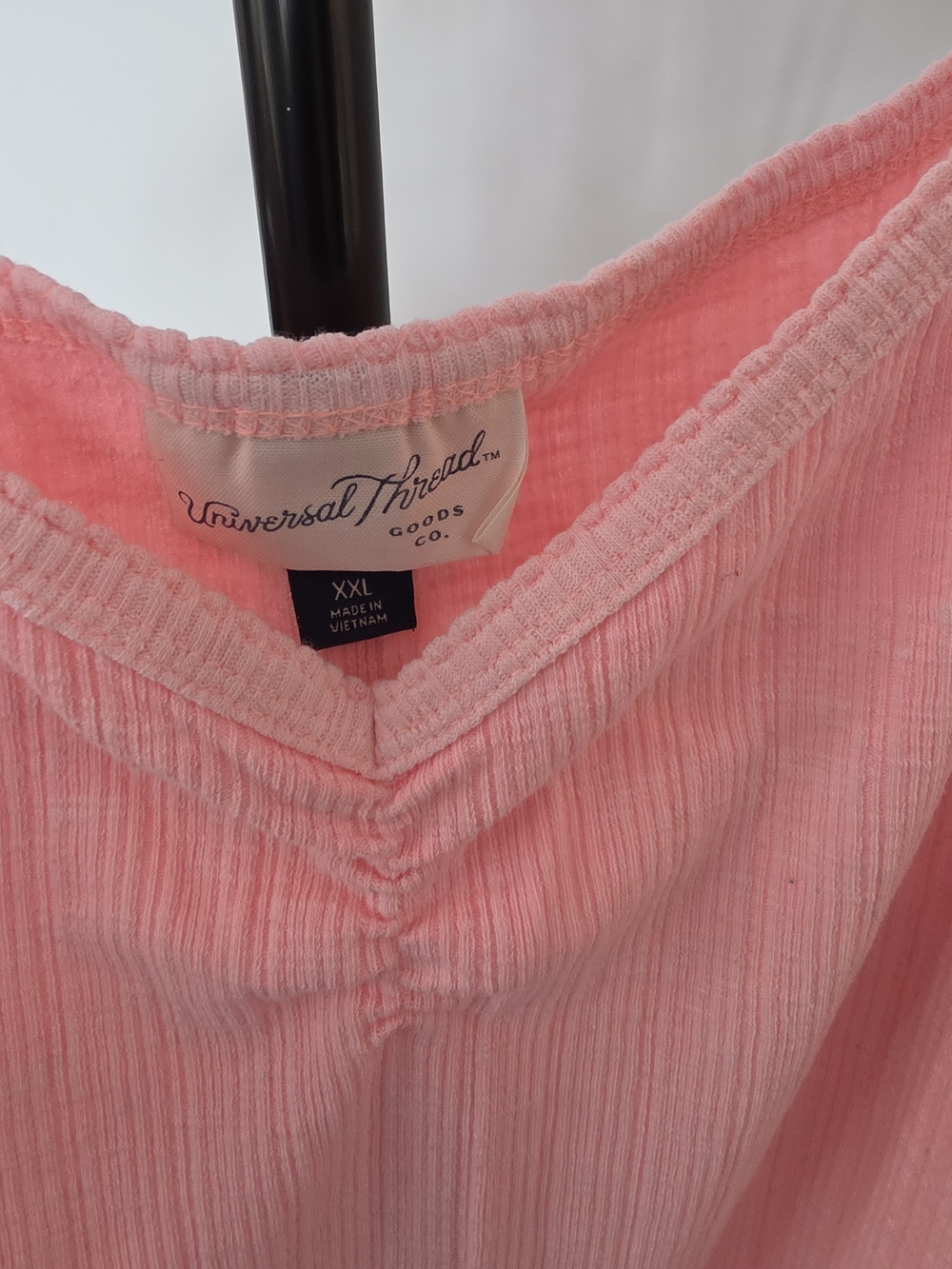 Universal Thread Pink Ribbed V-Neck Cami Top - Picture 2 of 2